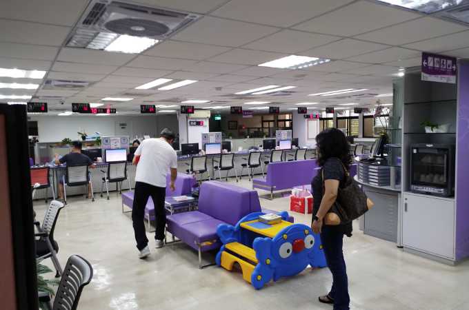 南港離婚證人到場